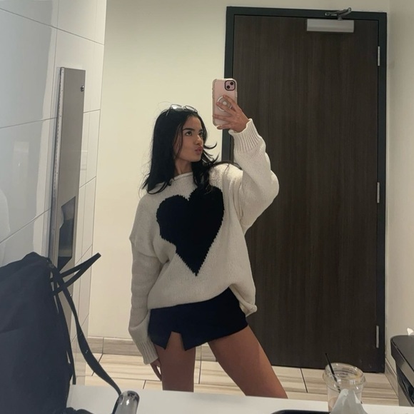 Meet your Posher, Mia - Picture 6 of 7